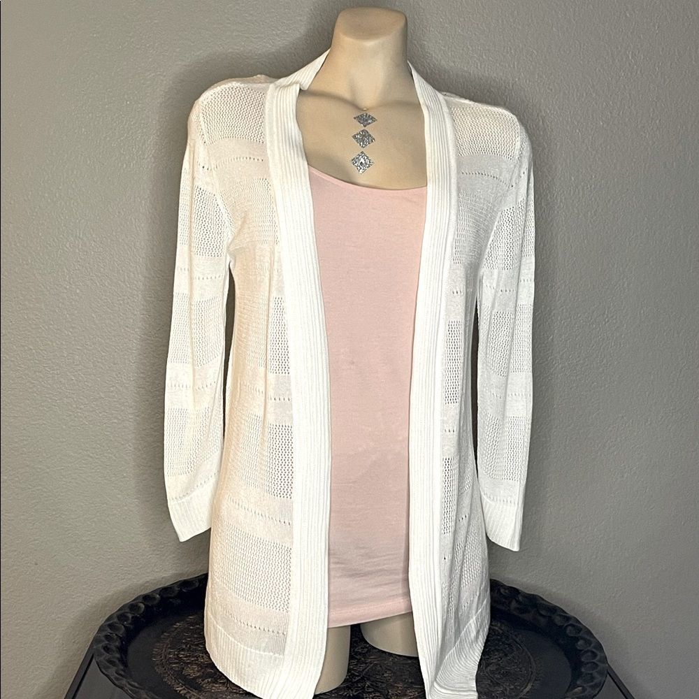 CROFT & BARROW WHITE KNIT CARDIGAN
